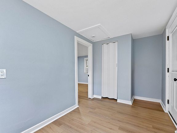 5th image of 24 Begonia St