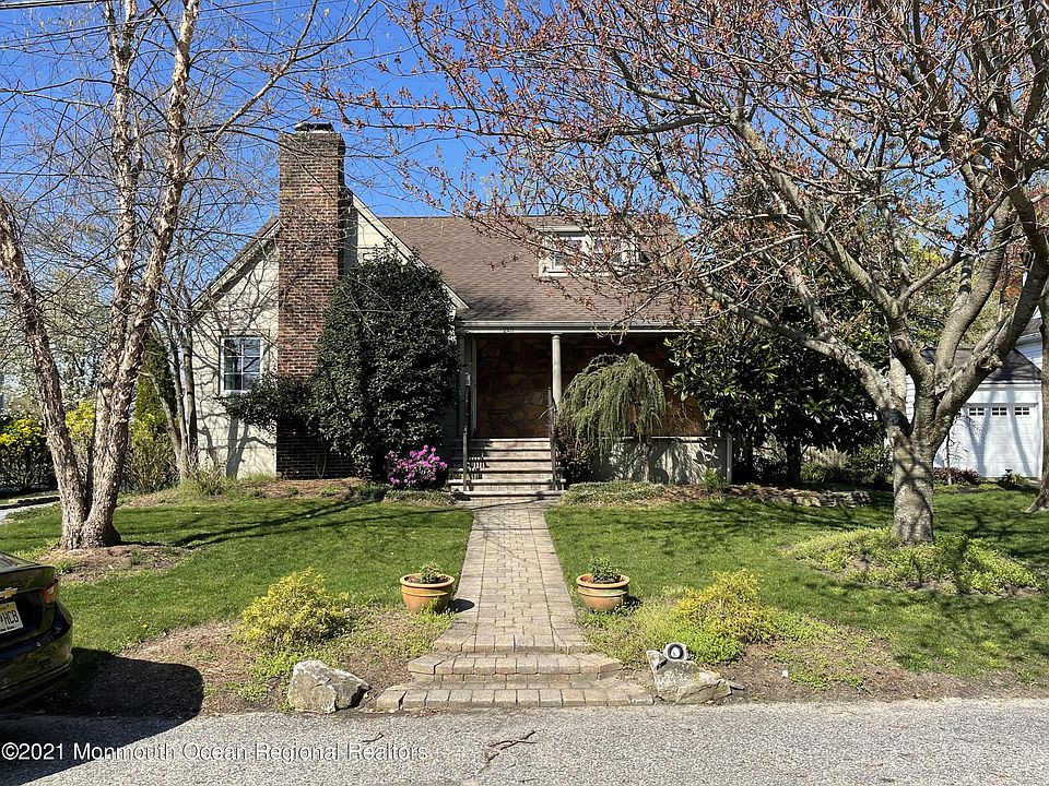 1st image of 240 Oakwood Ave