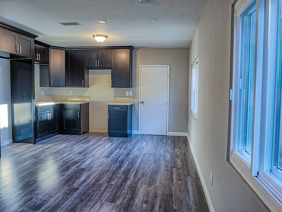 5th image of 111 E Nevada St #1
