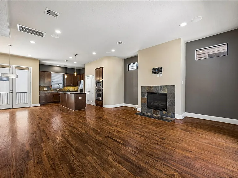 405 Jackson Hill St — Photo 7