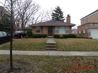 17 S William St, Mount Prospect, IL 60056