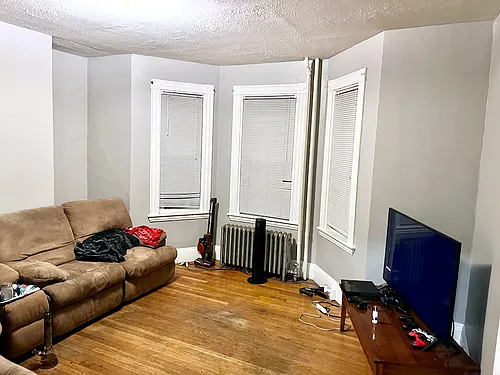 121 Hillside St #1 Photo 1