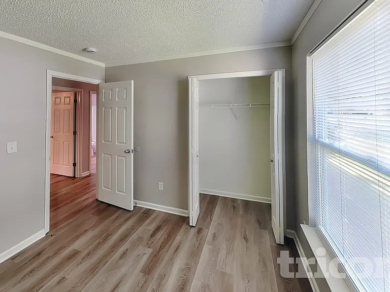 2104 David Earl Dr — Photo 11