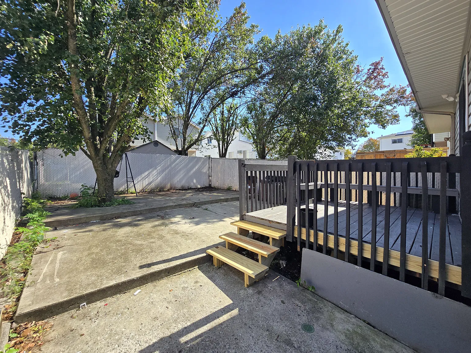 3 bed, 2160 sqft, $3,600 — Photo 4