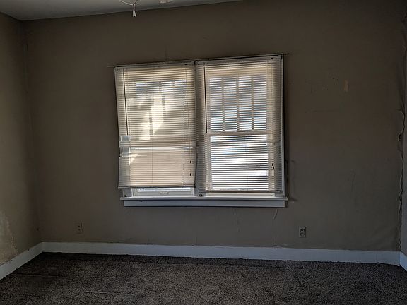4th image of 1707 Avenue B