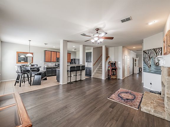 2nd image of 5933 Misty Breeze Dr