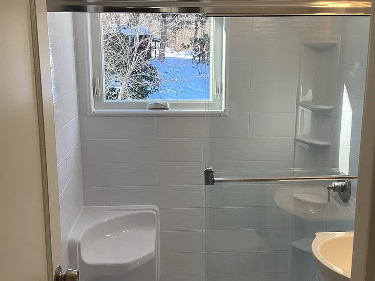 11 Loomis Hts #11 — Photo 17