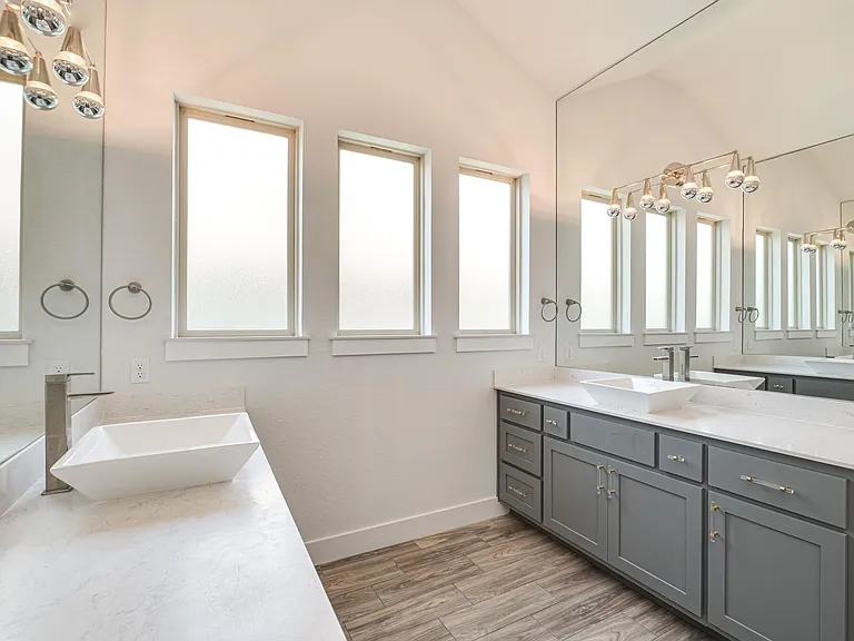 523 Baldovino Skyway — Photo 23