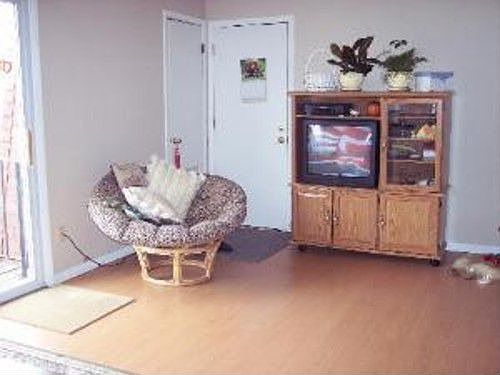 3rd image of 6409 W Home Ave APT 10B