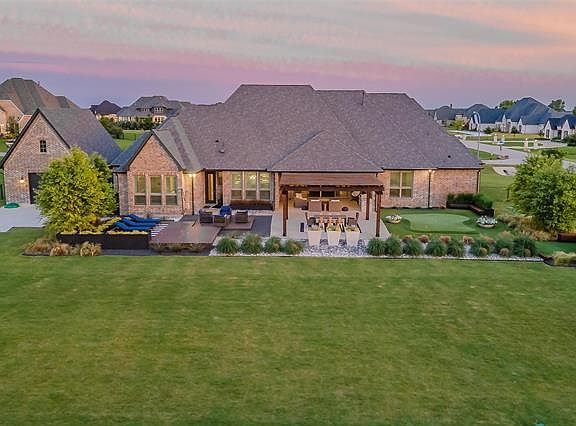 2nd image of 4701 Sheffield Ct