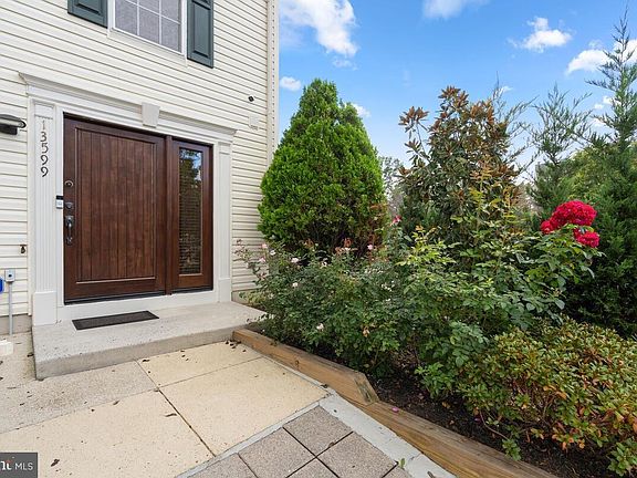 3rd image of 13599 Bathgate Dr