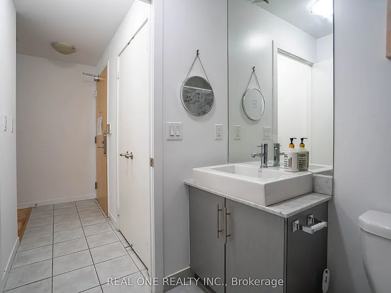 65 Bremner Blvd #1207 — Photo 14