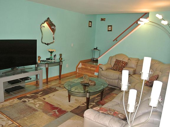 2nd image of 39466 Heatherheath Dr