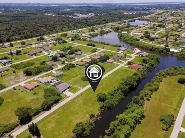 2206 NE 22nd Ave, Cape Coral, FL 33909