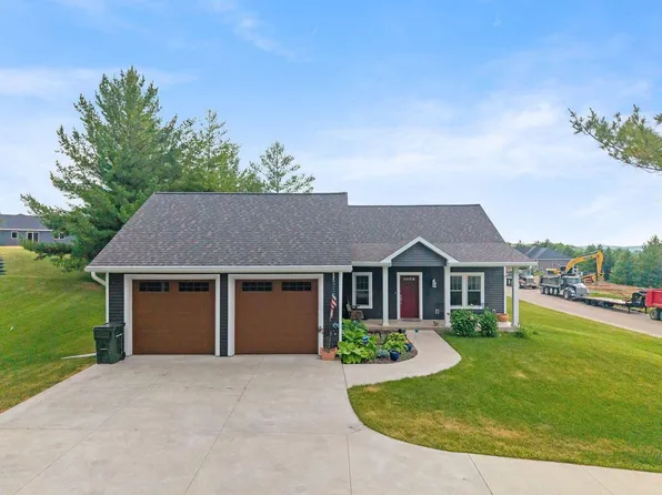 364 Drumlin Loop, Ripon, WI 54971