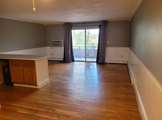 11 Rambling Brook Ln #C, Glastonbury, CT 06033