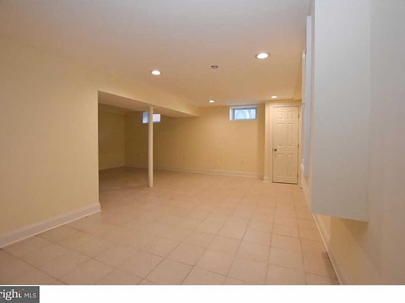 3rd image of 3 Elizabeth Pl