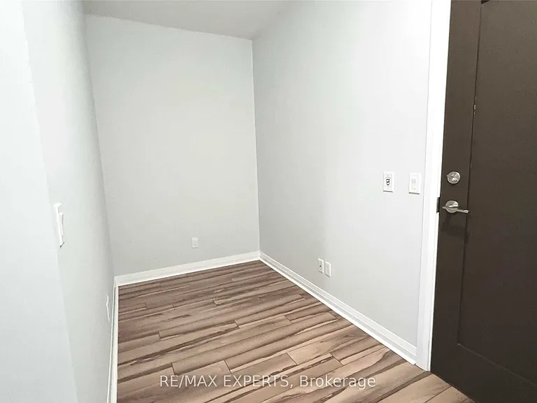 75 Eglinton Ave W #1005 — Photo 10