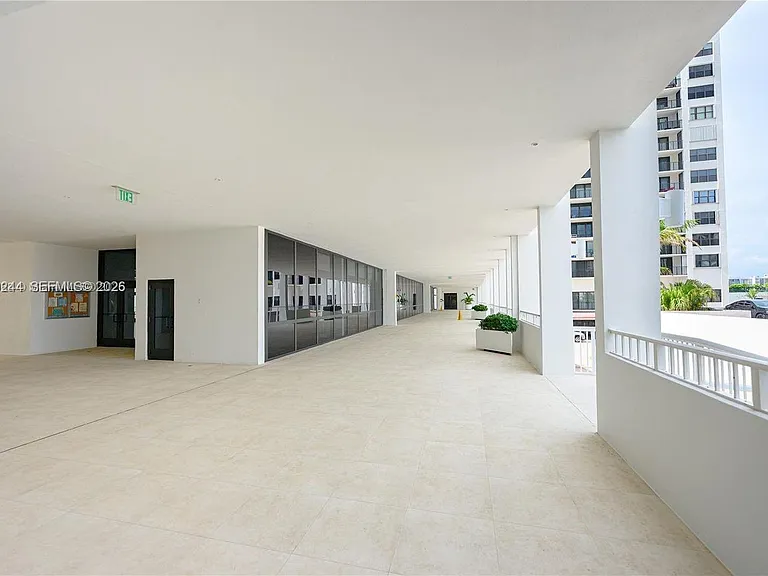 2201 S Ocean Dr #2202 — Photo 33