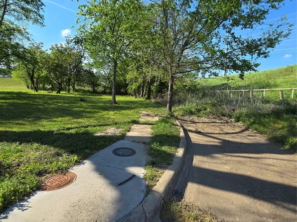 823 Millard St, Dallas, TX 75203