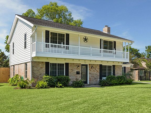2nd image of 426 Pebblebrook Dr