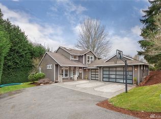 8407 NE 157th Pl, Kenmore, WA 98028