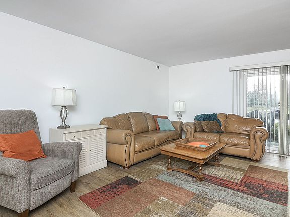 4th image of 77 Lake Hinsdale Dr APT 108