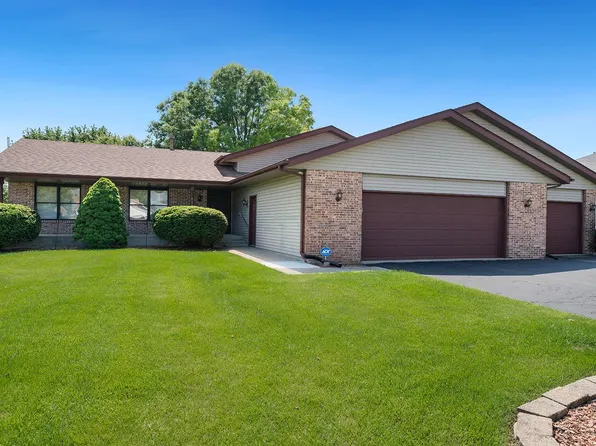 1103 Griggs Rd, Rockford, IL 61108