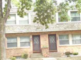 1489 23rd Ave NW APT 3, New Brighton, MN 55112