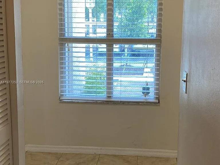 22104 Glenmoor Dr — Photo 10