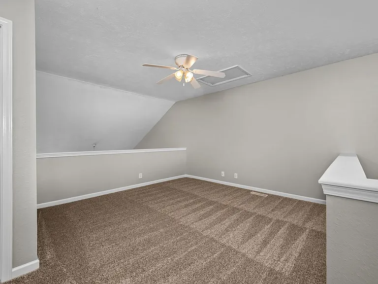 113 Lancaster Gate Pl — Photo 26