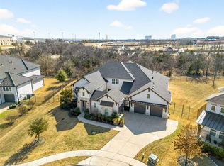 2105 Foxborough Trl, Roanoke, TX 75028
