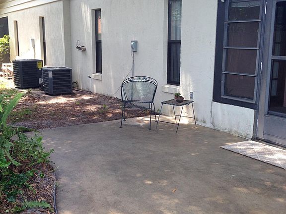 4th image of 409 Shangri La Cir