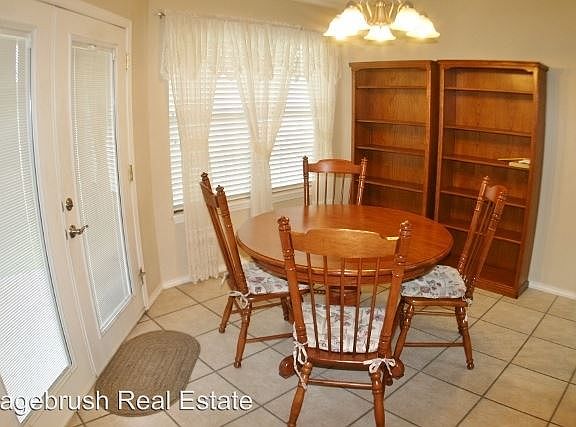 4th image of 2120 Jadyn Ln