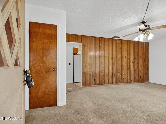 4th image of 761 TRAMBLEY Drive E