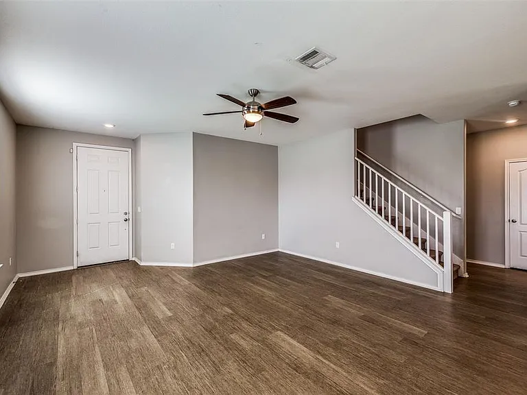 9009 Acorn Cup Dr — Photo 3
