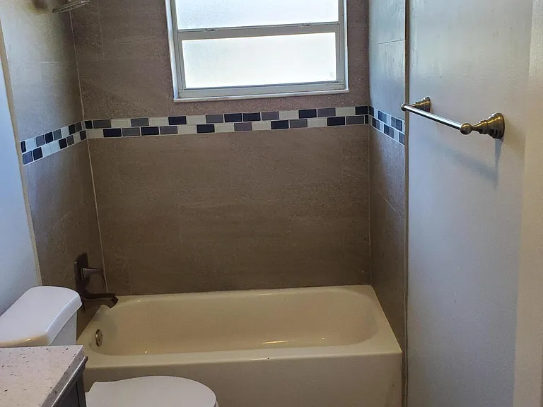 743 S Swinton Ave #1 — Photo 11