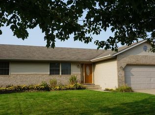 2910 Tulip Ln, Hobart, IN 46342