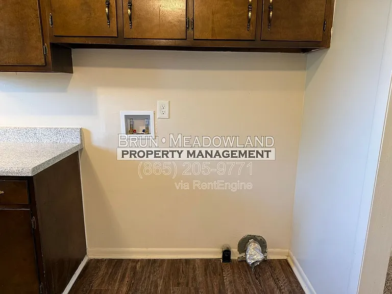 128 Lynnwood Dr #10 — Photo 8