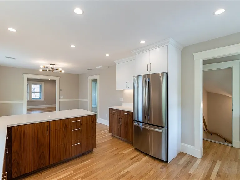 219 Common St #1 — Photo 11