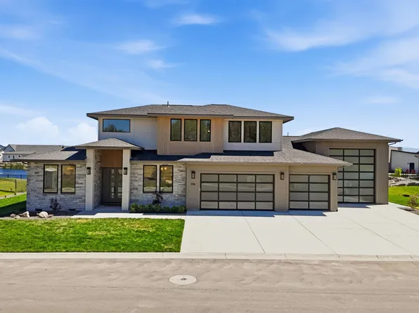 596 Watkins St, Middleton, ID 83644