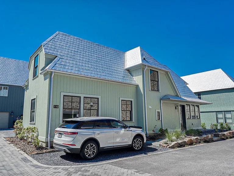 110 Channing Ln — Photo 39