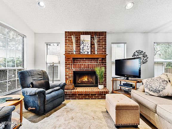 5th image of 12021 SAVERIO Lane