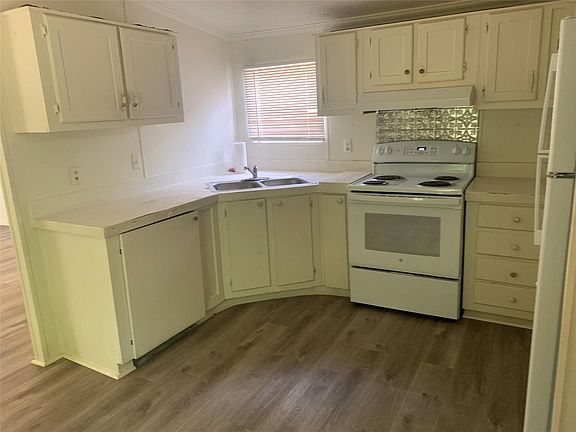 3rd image of 9903 Cheryl Lynn Rd