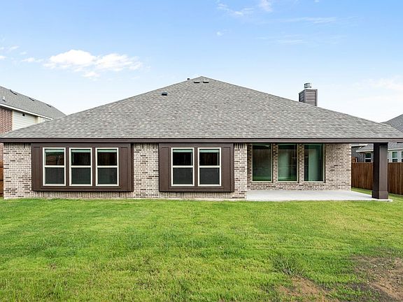 4th image of 1007 Creekhaven Ln