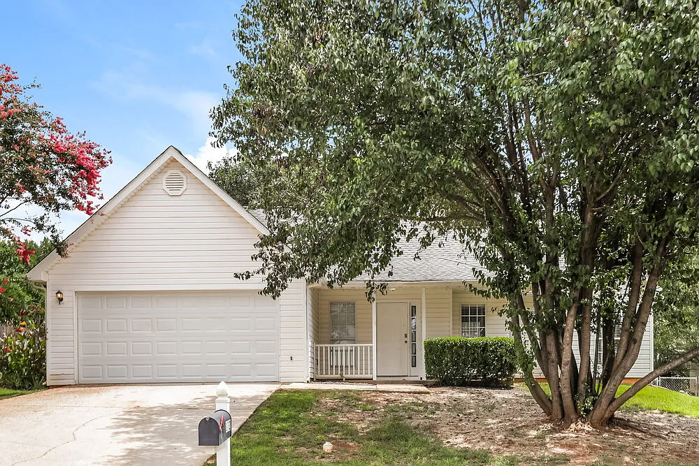 3 bed, 2.0 bath, 1283 sqft, $1,850 — Photo 1