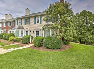 220 Standish Dr, Chapel Hill, NC 27517
