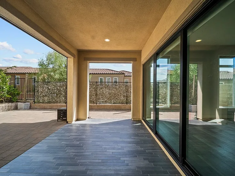 20752 Spruce Cir — Photo 46