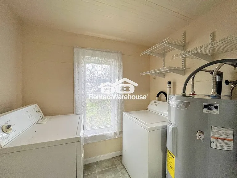 315 Highland Ave — Photo 10