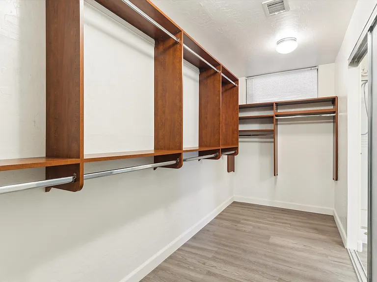 5222 E Danbury Rd — Photo 17